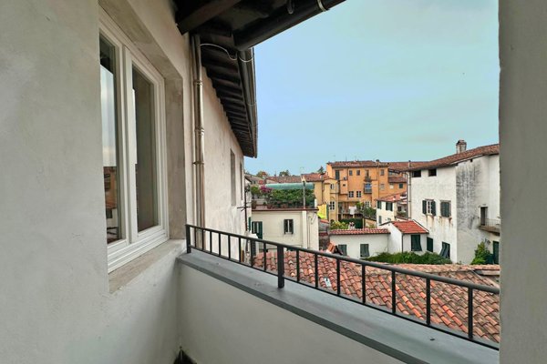 appartamento in vendita a Lucca in zona Centro Città