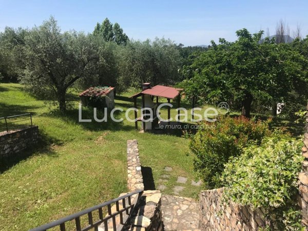 casa indipendente in vendita a Lucca in zona Sant'Alessio