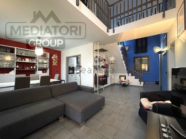 casa indipendente in vendita a Lucca in zona Picciorana