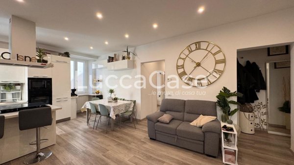 appartamento in vendita a Lucca in zona Centro Città