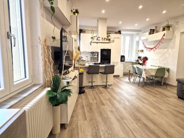 appartamento in vendita a Lucca in zona Centro Città