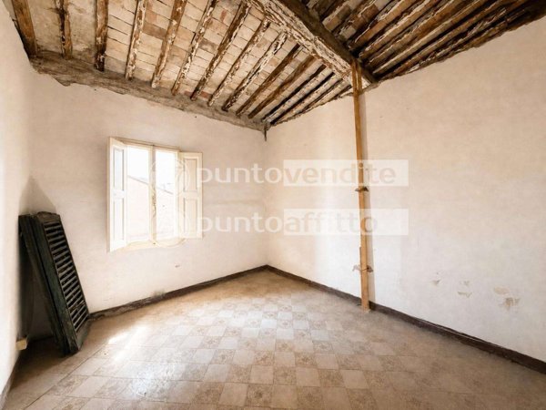 appartamento in vendita a Lucca in zona Centro Città