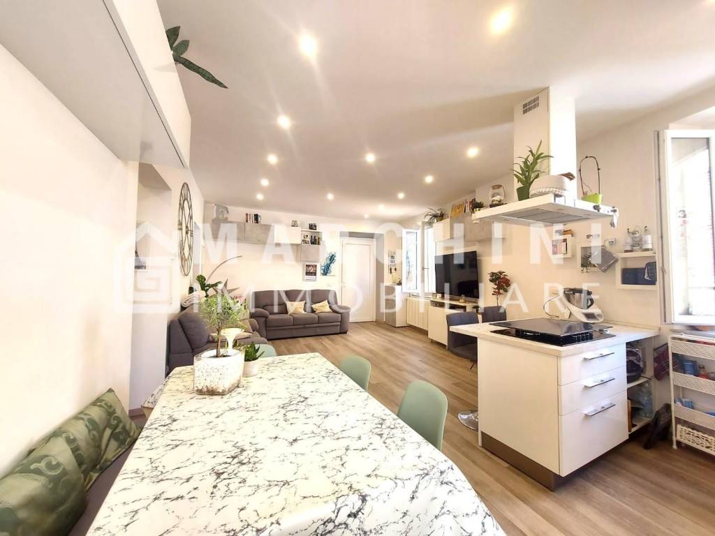 appartamento in vendita a Lucca in zona Centro Città