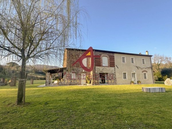 casa indipendente in vendita a Lucca in zona Pieve Santo Stefano