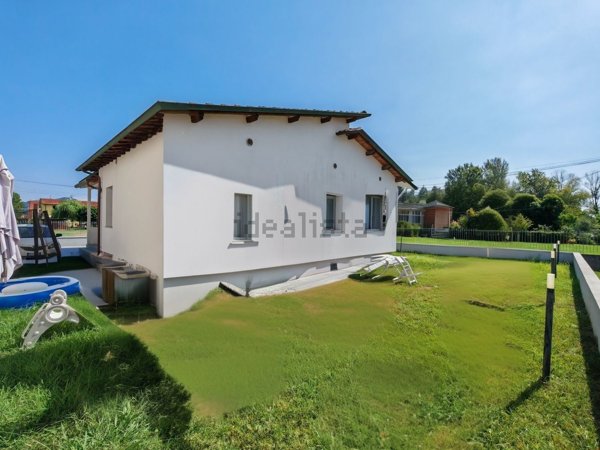 casa indipendente in vendita a Lucca in zona Sant'Angelo in Campo