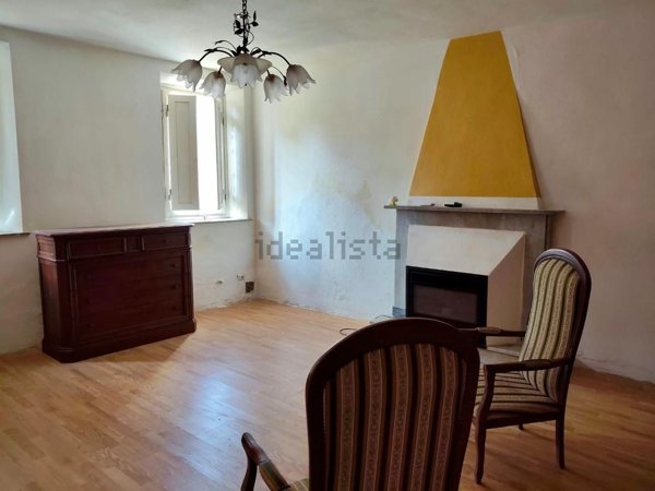 casa indipendente in vendita a Lucca in zona Nave