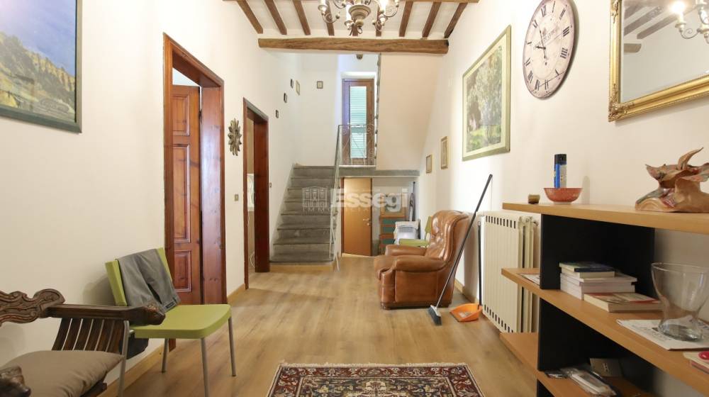 casa indipendente in vendita a Lucca in zona Farneta