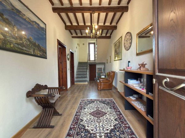 casa indipendente in vendita a Lucca