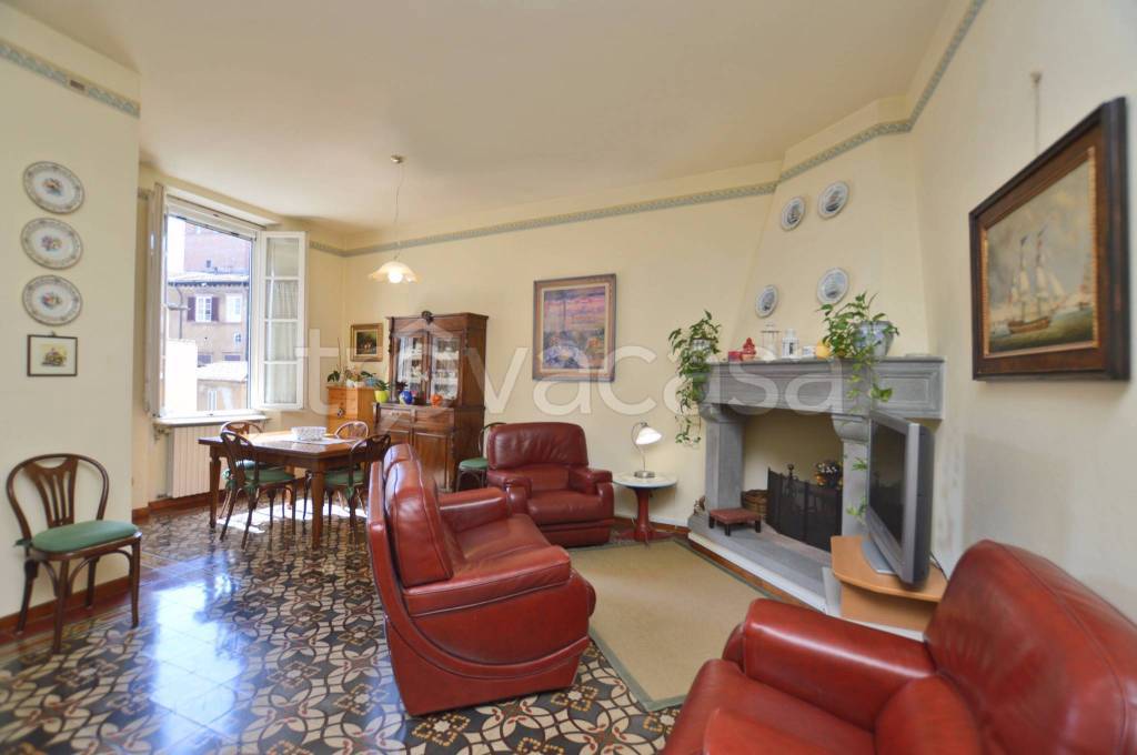appartamento in vendita a Lucca in zona Centro Città
