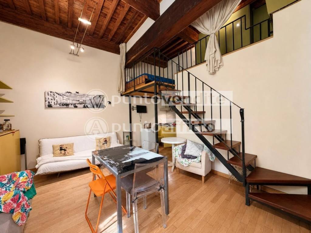 appartamento in vendita a Lucca in zona Centro Città