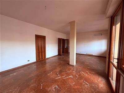 appartamento in vendita a Lucca in zona Centro Città