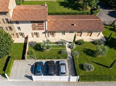casale in vendita a Lucca in zona Centro Città
