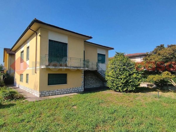 casa indipendente in vendita a Lucca in zona Sant'Anna