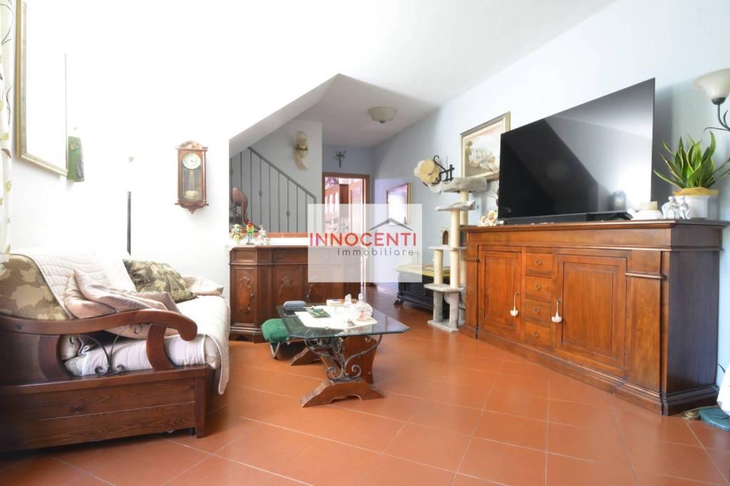 casa indipendente in vendita a Lucca in zona Ponte San Pietro