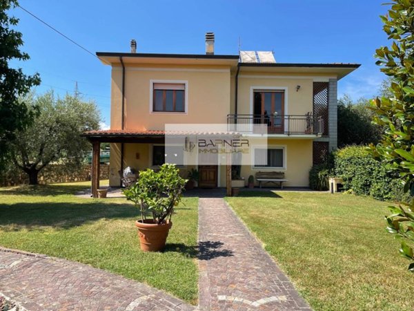 appartamento in vendita a Lucca in zona Mutigliano