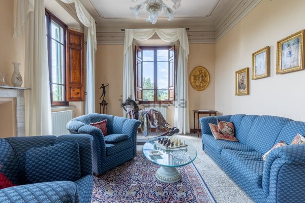 casa indipendente in vendita a Lucca in zona San Pietro a Vico