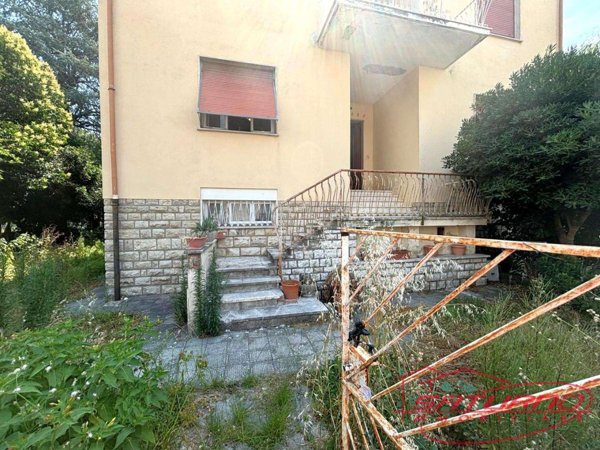 casa indipendente in vendita a Lucca in zona zona San Marco