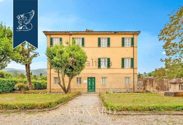 casa indipendente in vendita a Lucca in zona Vicopelago