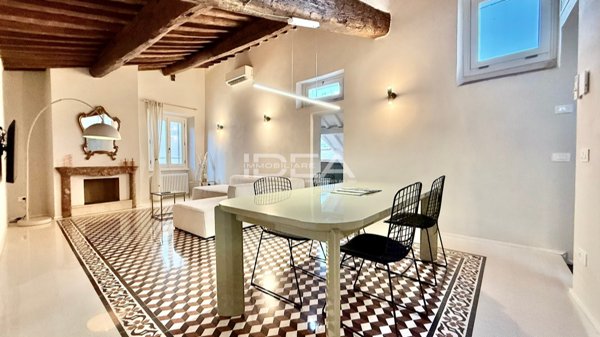 appartamento in vendita a Lucca in zona Centro Città