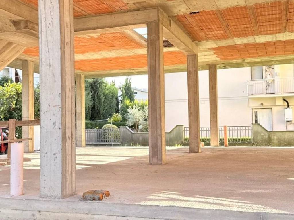 casa indipendente in vendita a Lucca in zona zona San Filippo