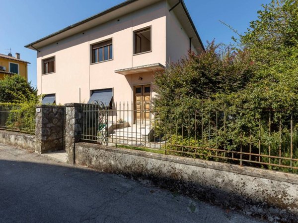 appartamento in vendita a Lucca in zona Zona San Concordio