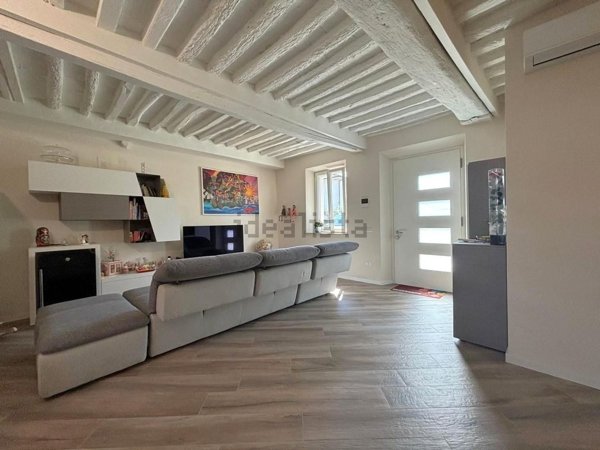 casa indipendente in vendita a Lucca in zona zona SS. Annunziata