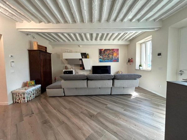 casa indipendente in vendita a Lucca in zona zona SS. Annunziata