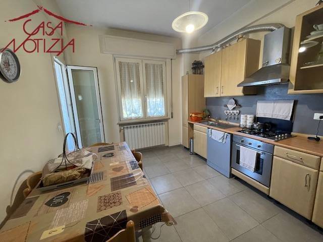 appartamento in vendita a Lucca in zona zona SS. Annunziata
