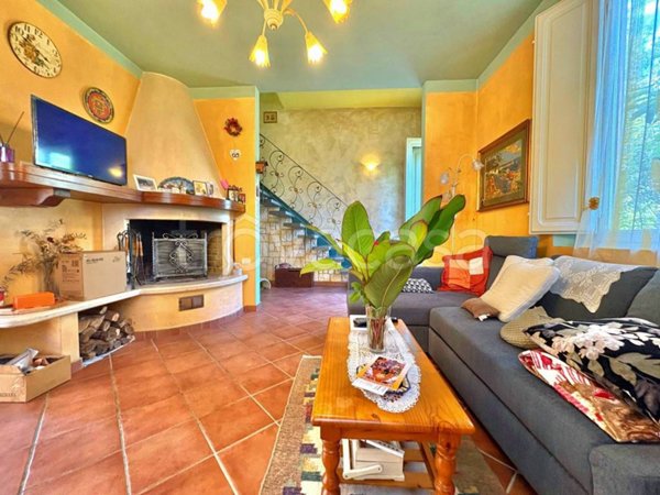 casa indipendente in vendita a Lucca in zona zona SS. Annunziata