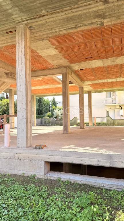 casa indipendente in vendita a Lucca in zona zona San Filippo