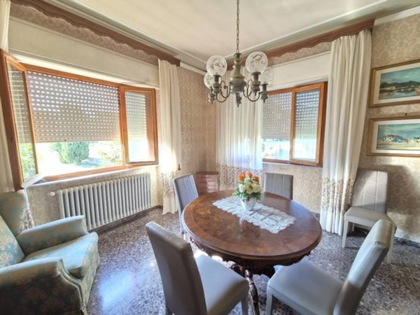 casa indipendente in vendita a Lucca in zona Arliano