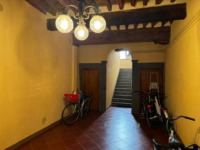 appartamento in vendita a Lucca in zona Centro Città