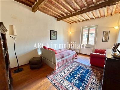 appartamento in vendita a Lucca in zona Centro Città