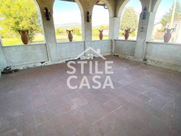 casa indipendente in vendita a Lucca in zona Nozzano