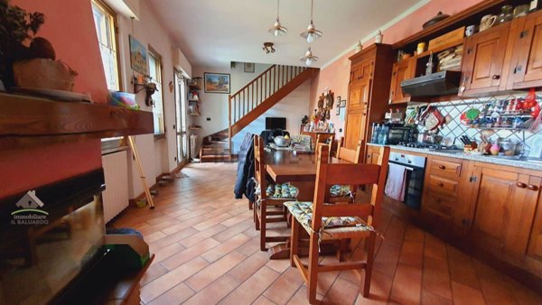 casa indipendente in vendita a Lucca in zona Sant'Angelo in Campo