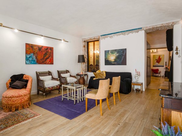 casa indipendente in vendita a Lucca in zona Centro Città