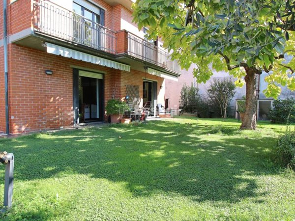 casa indipendente in vendita a Lucca in zona Zona San Concordio
