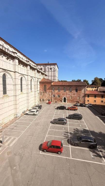 appartamento in vendita a Lucca in zona Centro Città