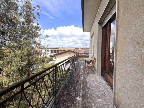 appartamento in vendita a Lucca in zona zona Arancio