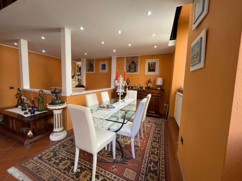 appartamento in vendita a Lucca in zona Centro Città