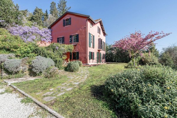 casa indipendente in vendita a Lucca in zona Santa Maria del Giudice
