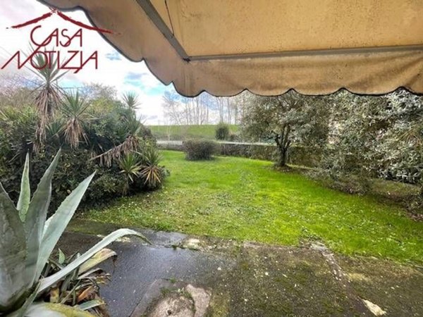 casa indipendente in vendita a Lucca in zona Nozzano