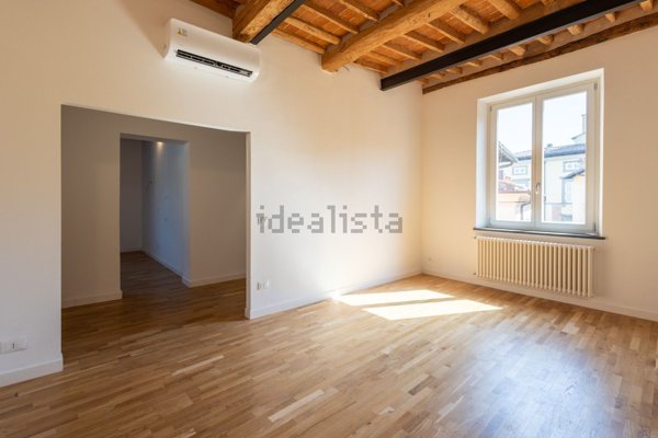 appartamento in vendita a Lucca in zona Centro Città