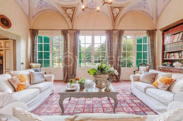 casa indipendente in vendita a Lucca in zona Fagnano