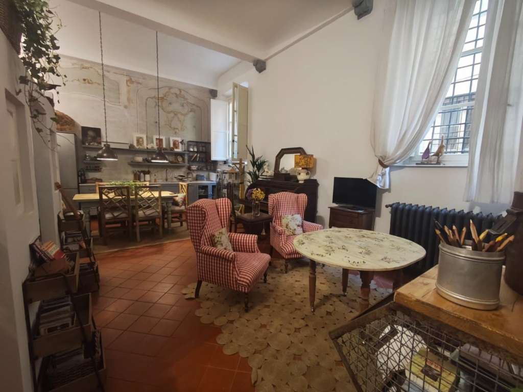 appartamento in vendita a Lucca in zona Centro Città