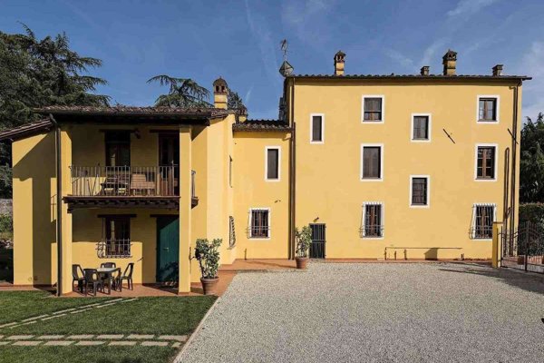 casa indipendente in vendita a Lucca