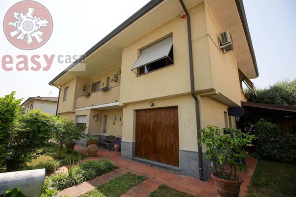 casa indipendente in vendita a Lucca in zona Sant'Angelo in Campo