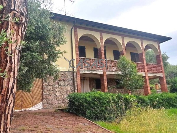 casa indipendente in vendita a Massarosa in zona Pieve a Elici