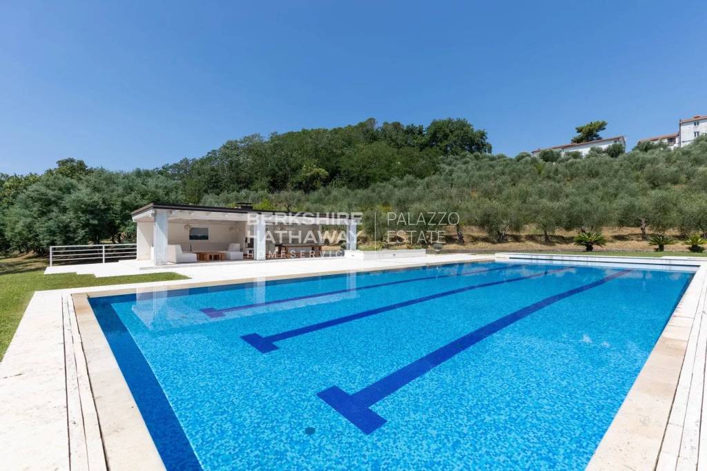 villa in vendita a Massarosa in zona Massaciuccoli