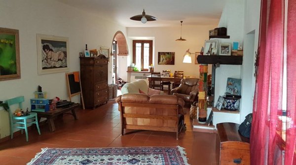 casa indipendente in vendita a Massarosa in zona Piano di Conca